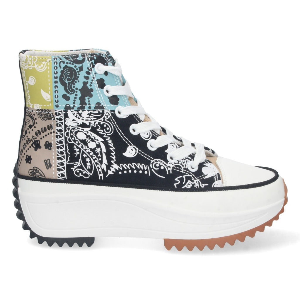 Zapatillas Negras Urbanas - Esencia Moderna