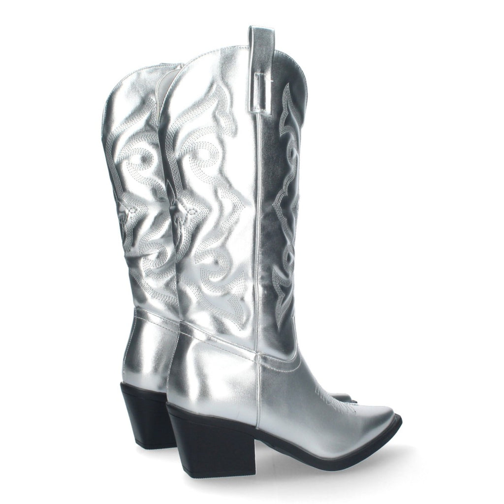 Elegante, glitzernde silberne Stiefel