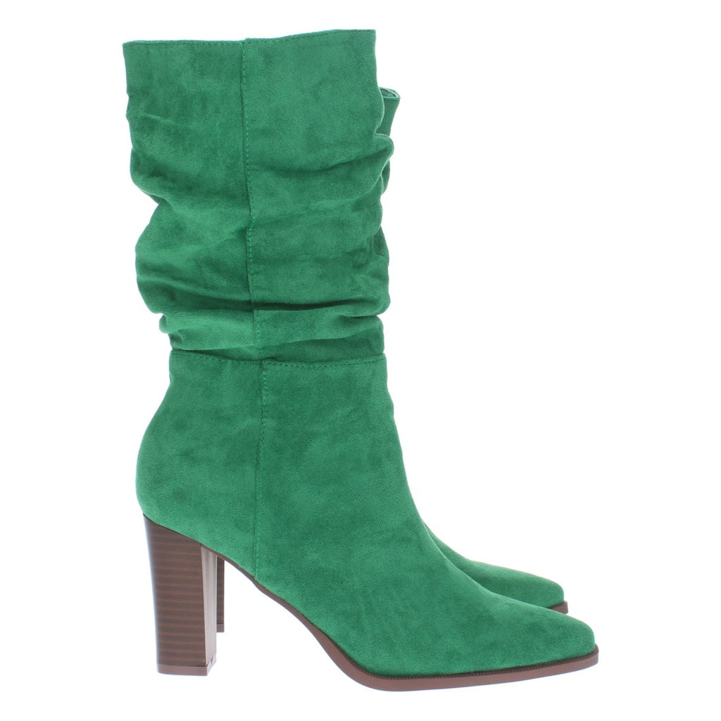 Grüne Stiefel mit gerafftem Schaft und Absatz