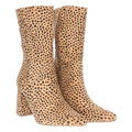 Leopardenstiefel gewagt modern mit Absatz