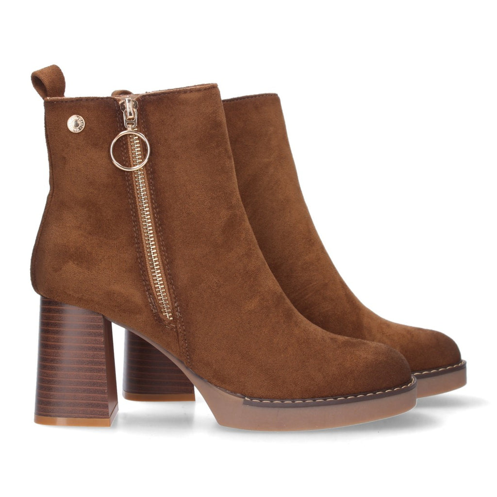 Botas Altas Elegantes - Cuero