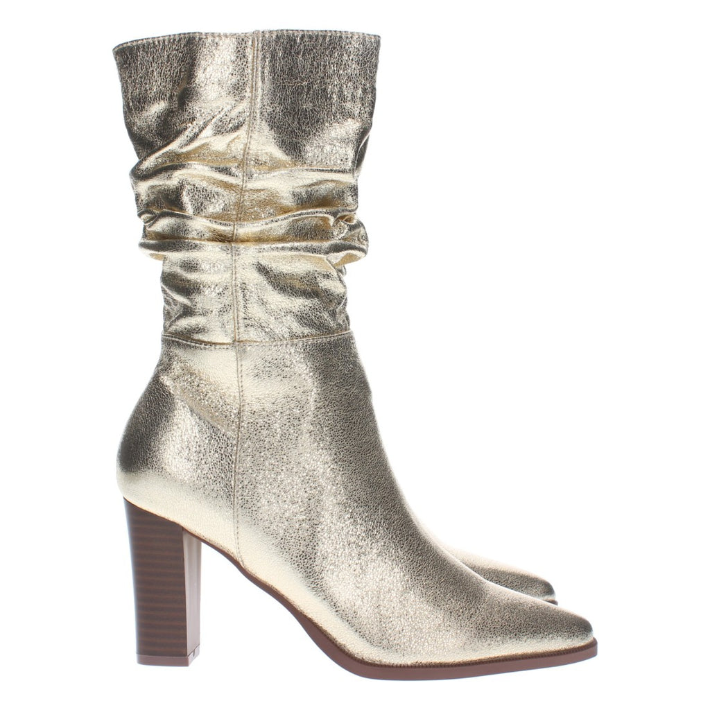 Goldfarbene Stiefel mit gerafftem Schaft und Absatz
