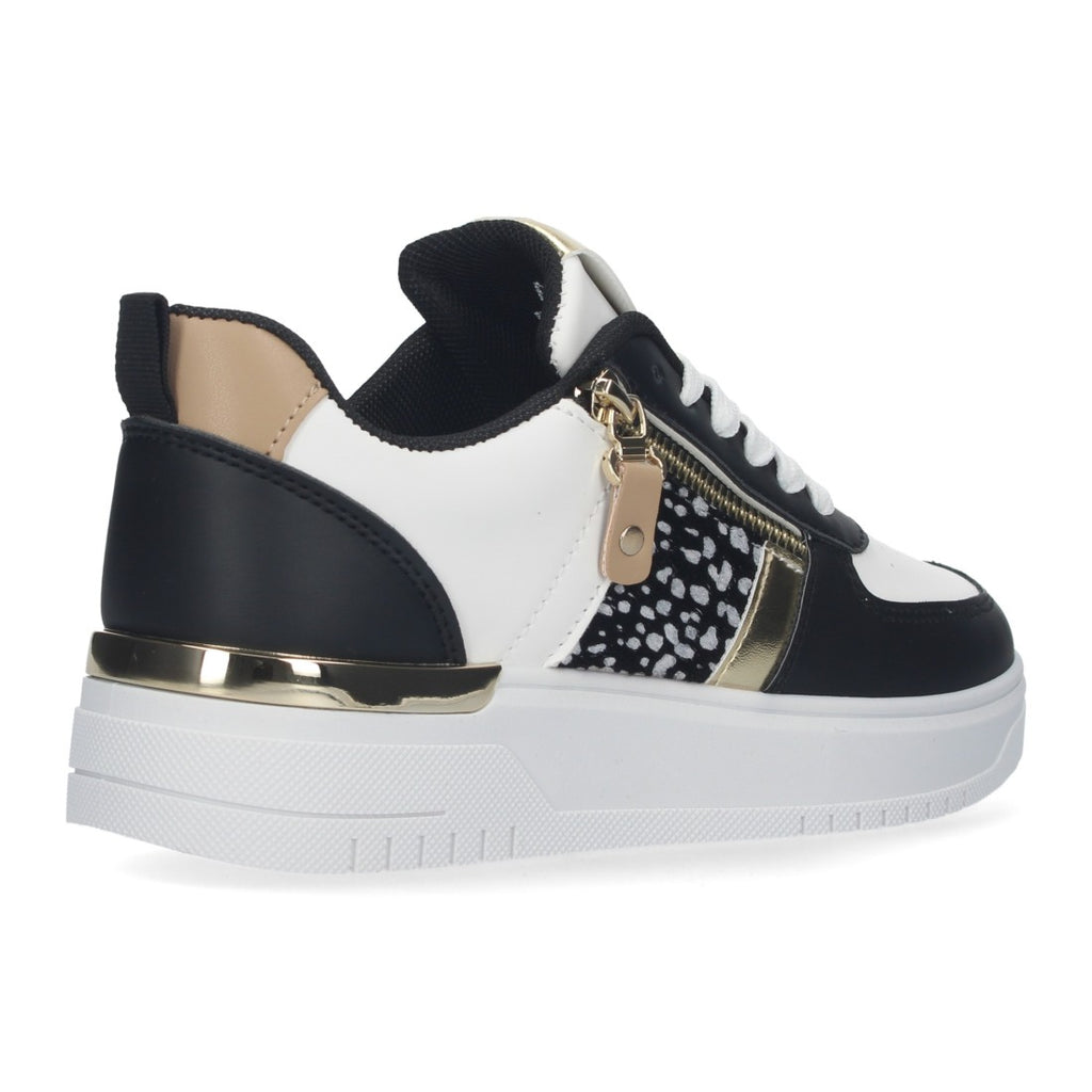 Zapatillas Negras Casual - Poder Atemporal