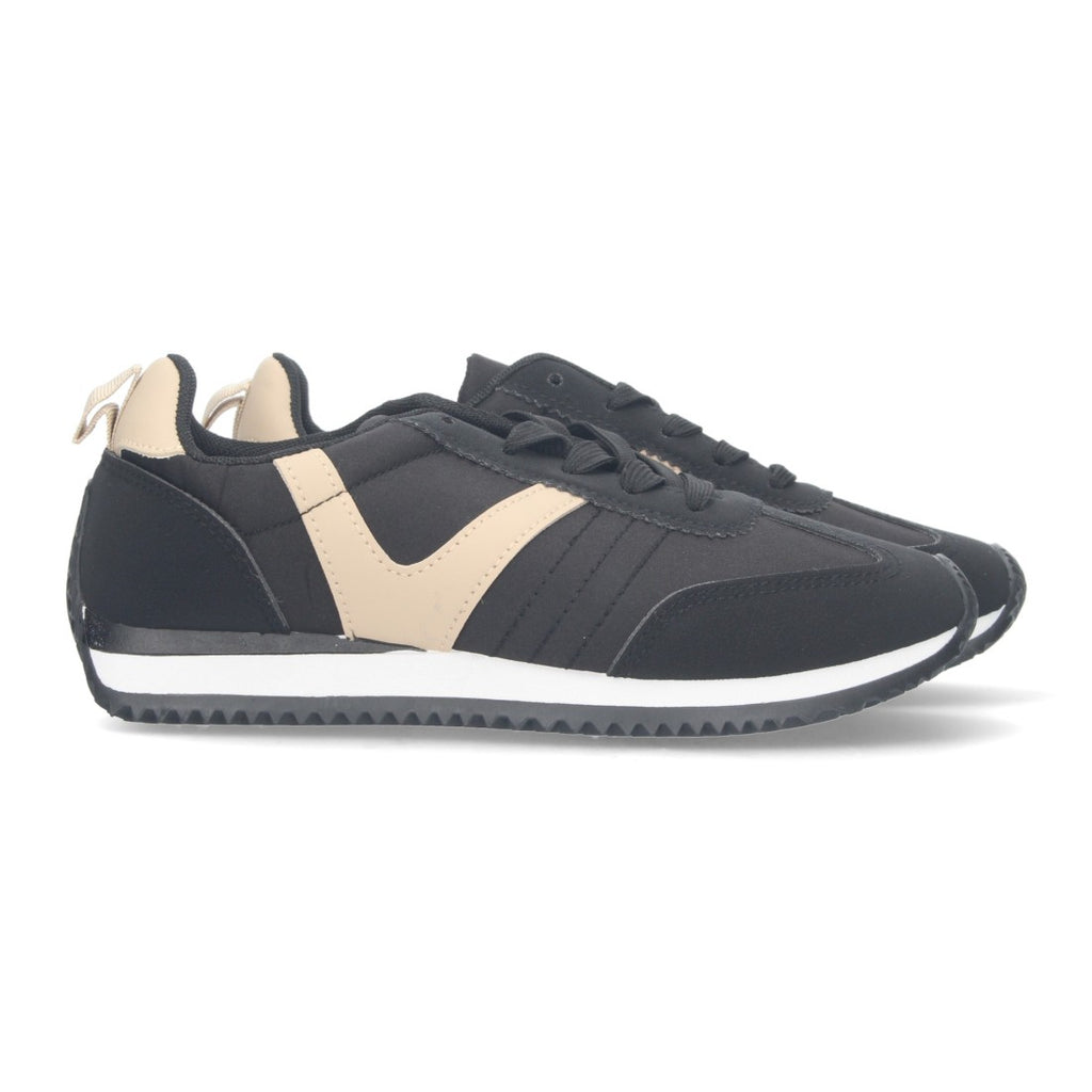 Zapatillas Negras Casual - Versatilidad Total