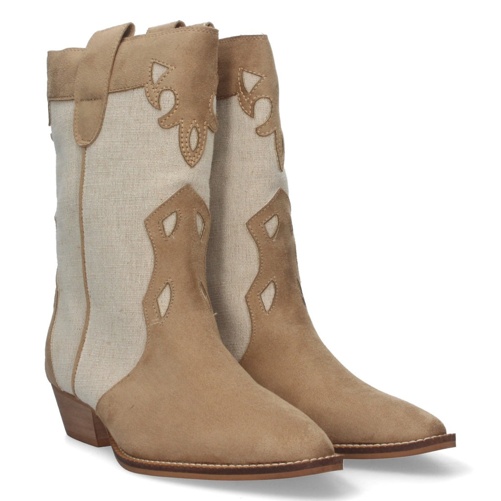 Elegante camel Stiefel mit Absatz
