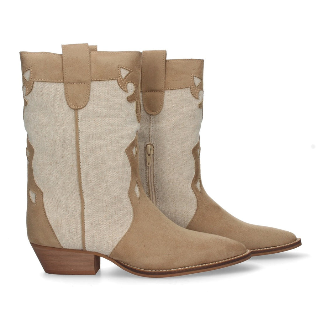 Elegante camel Stiefel mit Absatz