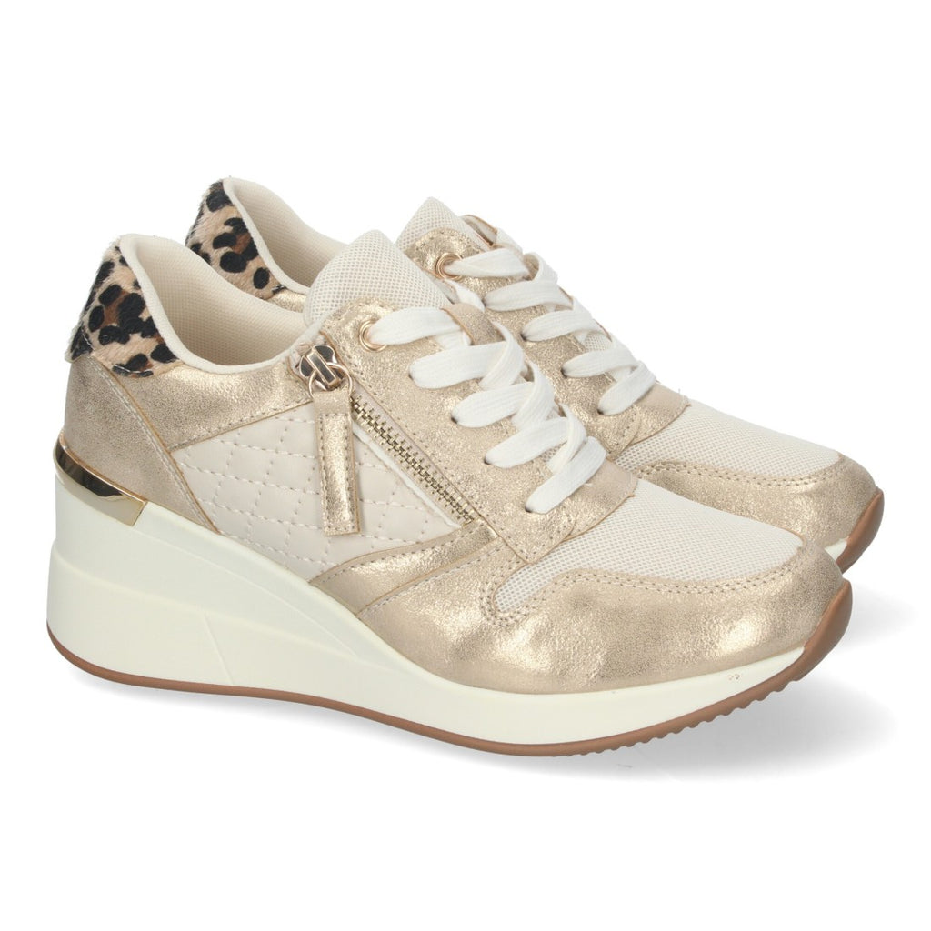 Zapatillas Doradas Urbanas - Lujo Contemporáneo