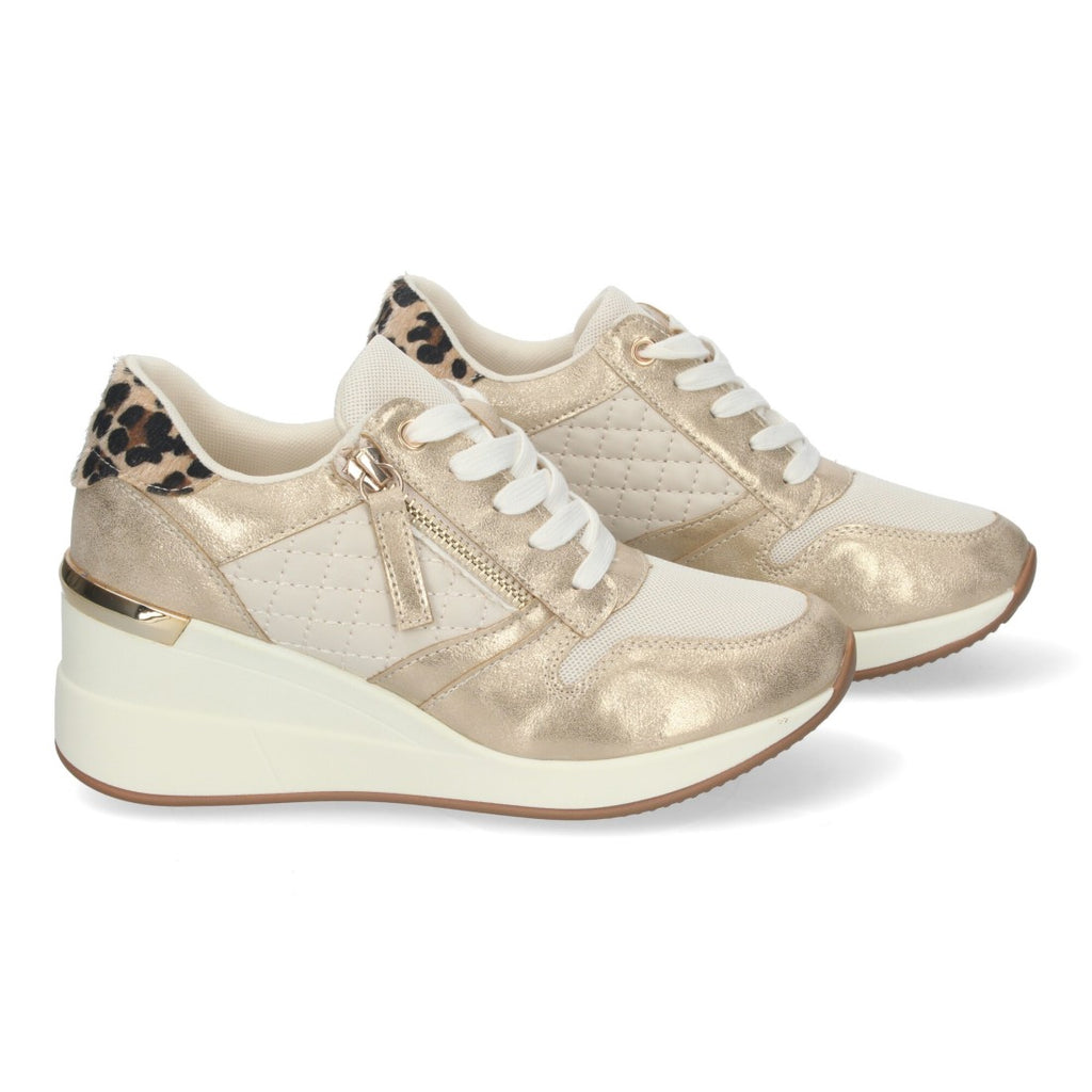 Zapatillas Doradas Urbanas - Lujo Contemporáneo