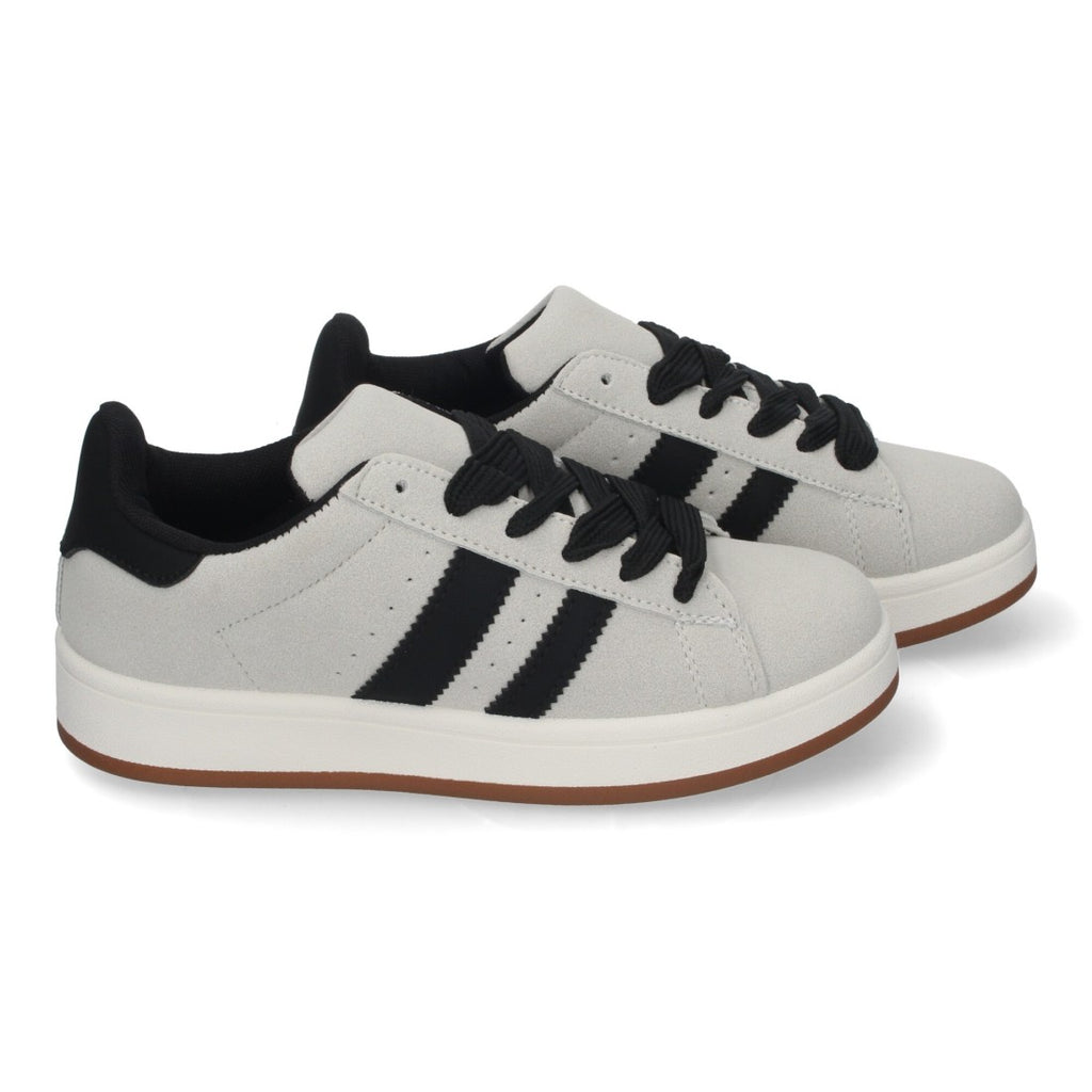 Zapatillas Grises Deportivas - Neutralidad Moderna
