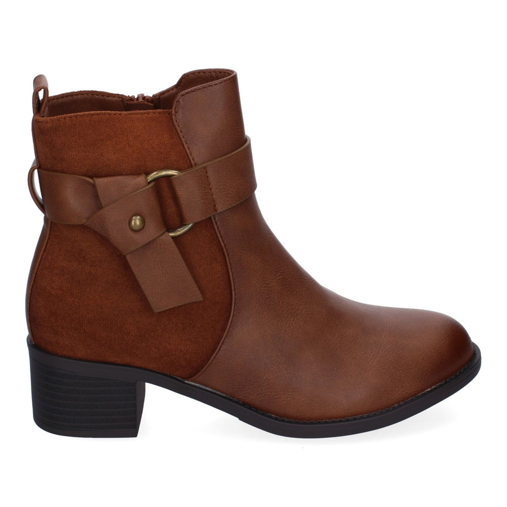 Botines Elegantes Camel con Detalles Distintivos