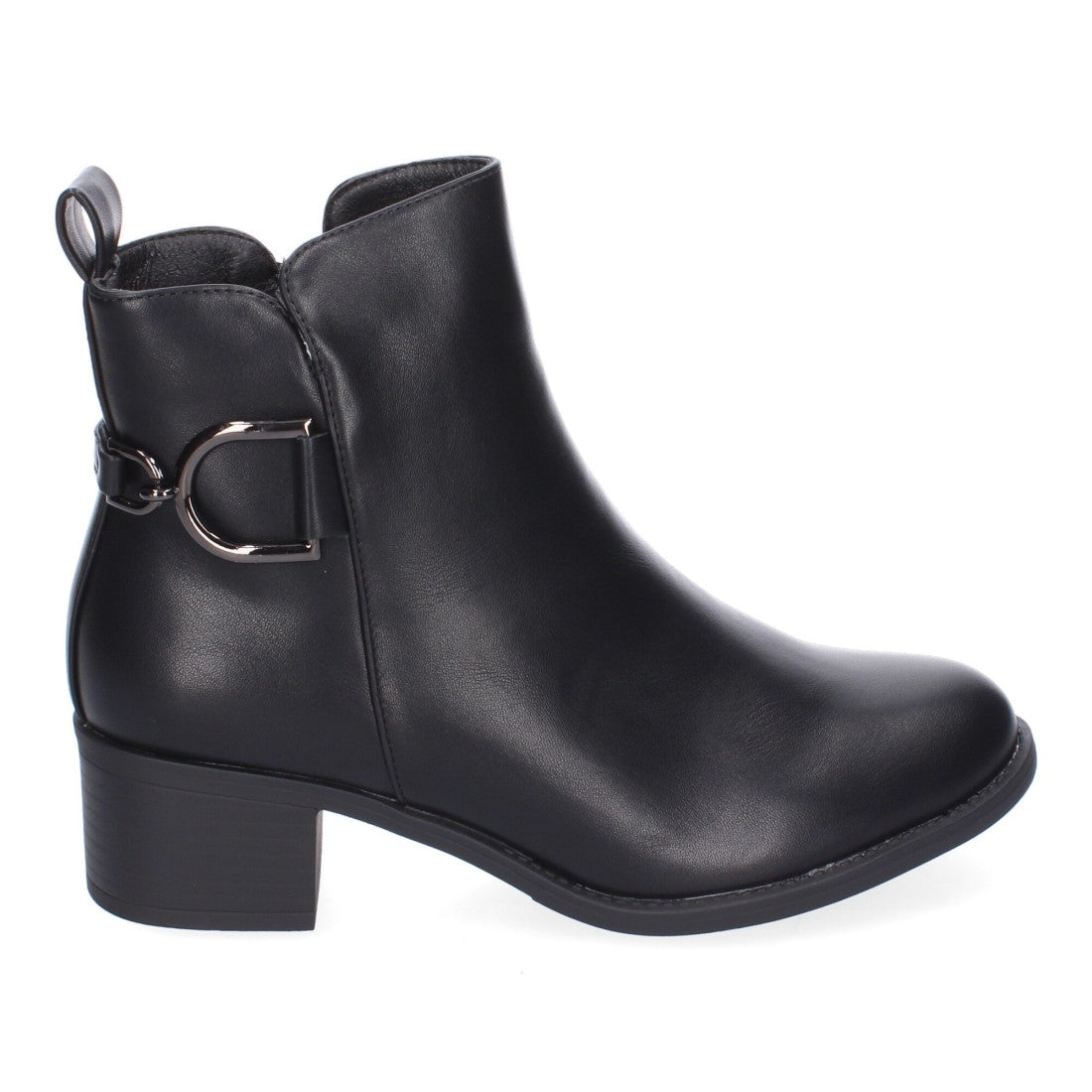 Botines Elegantes Negro con Detalles Distintivos
