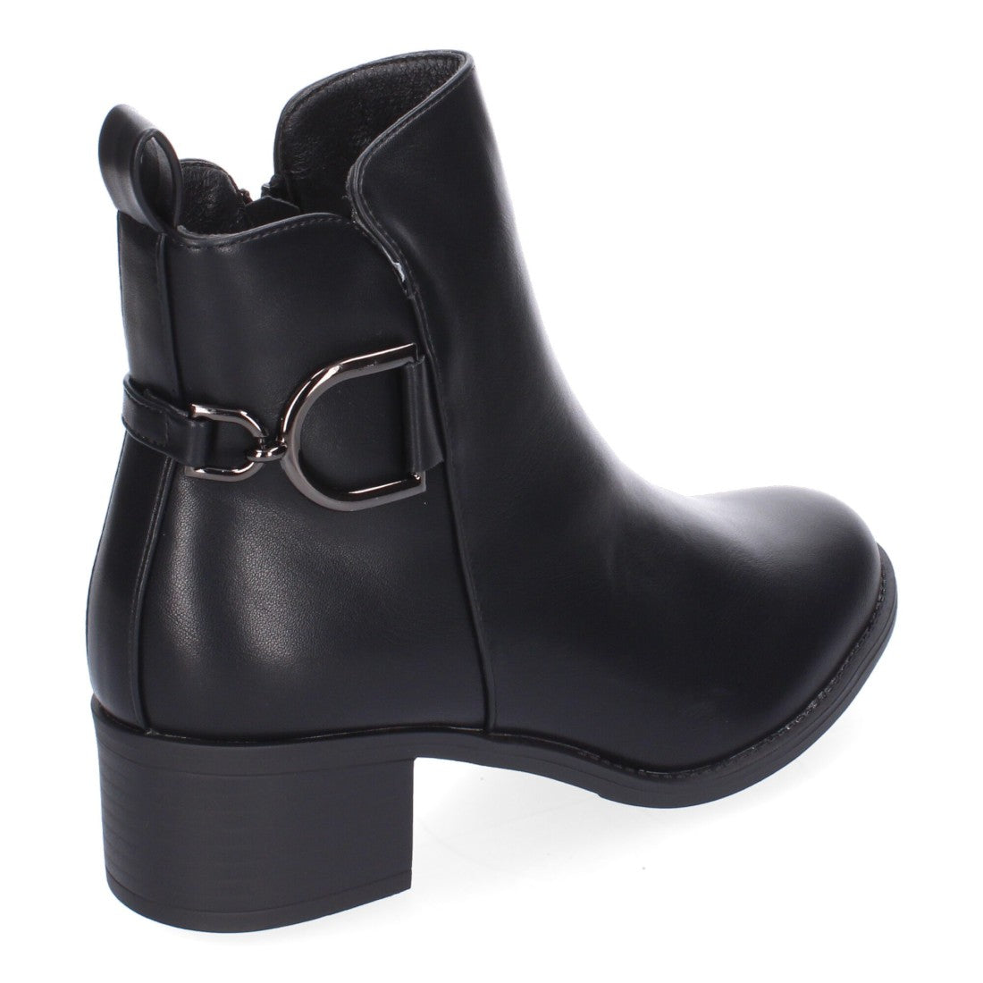 Botines Elegantes Negro con Detalles Distintivos