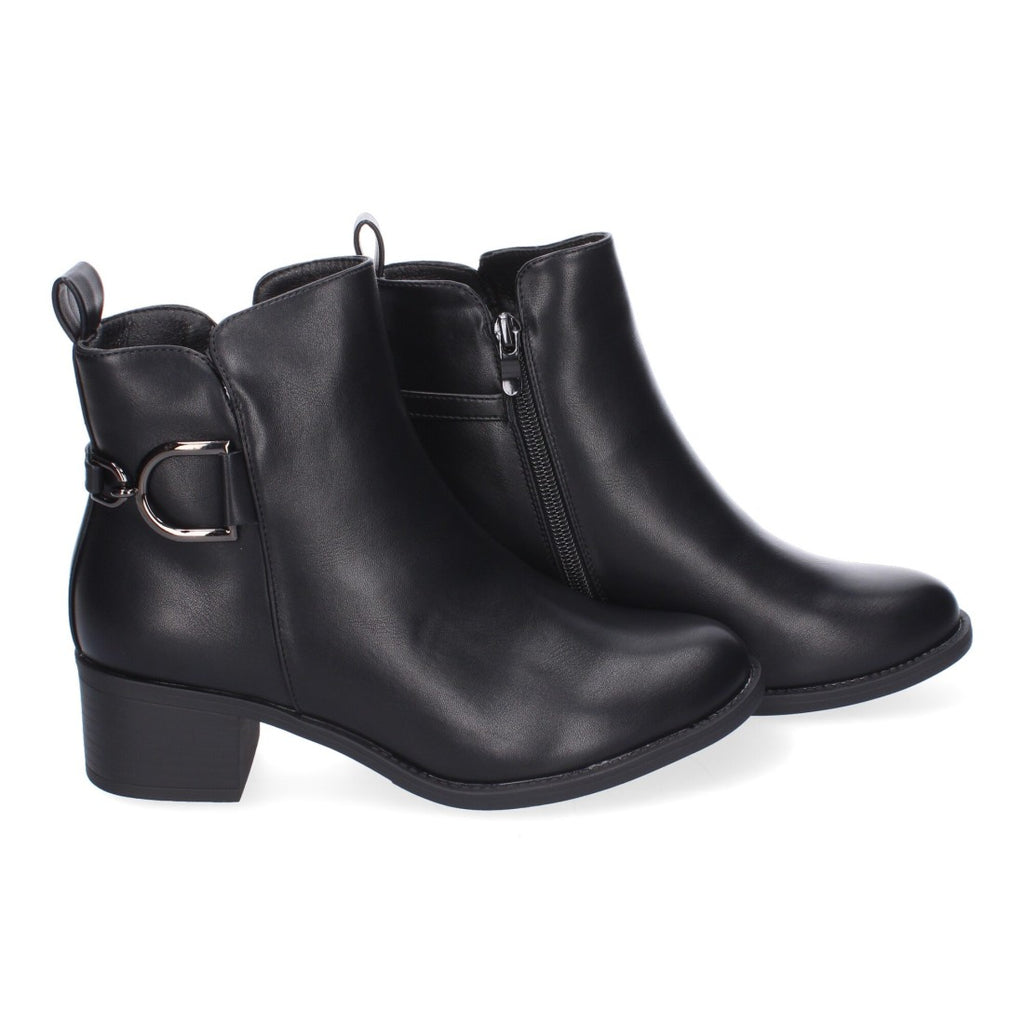 Botines Elegantes Negro con Detalles Distintivos
