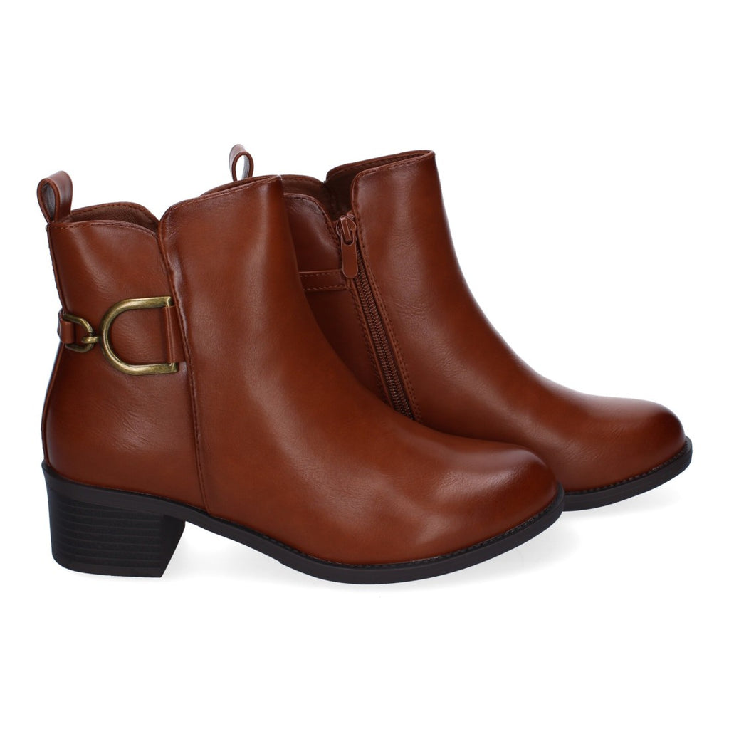 Botines Elegantes Camel con Detalles Distintivos