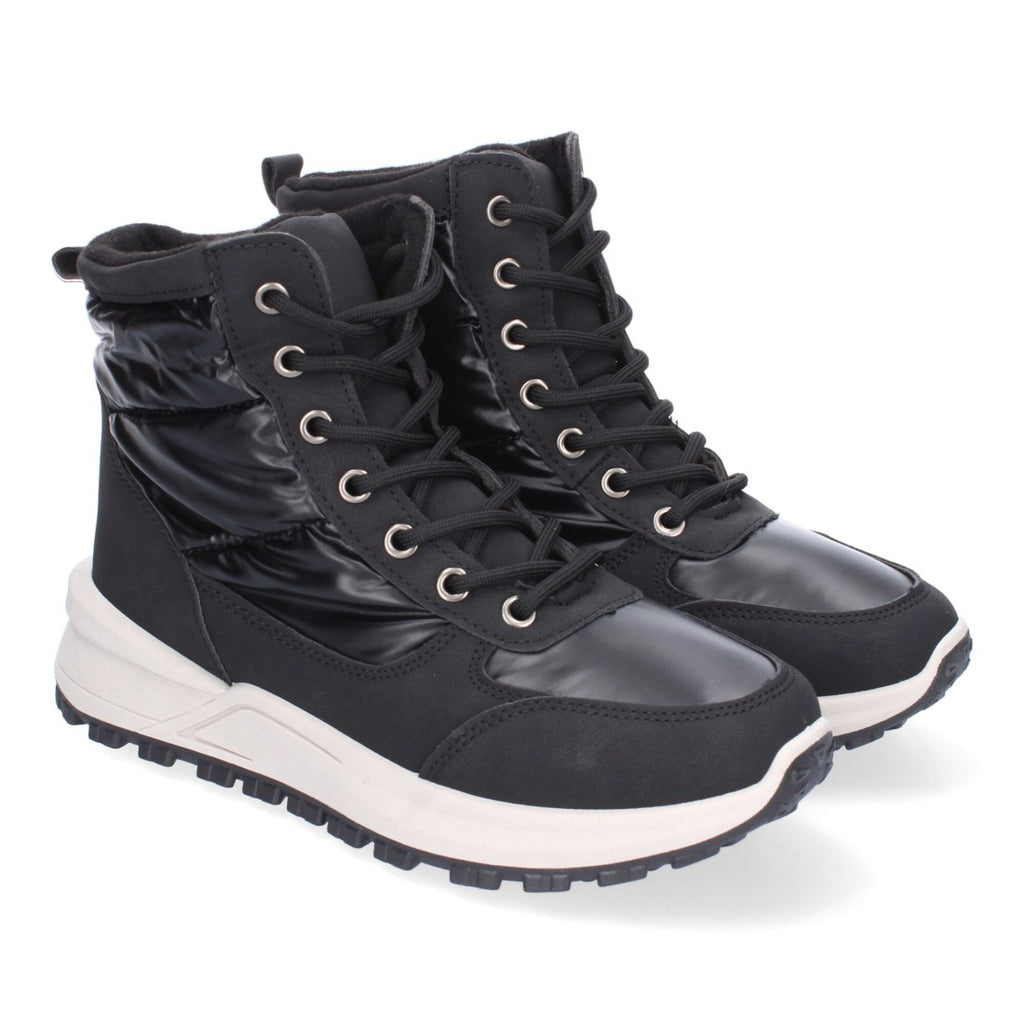 Elegante schwarze Stiefel mit Absatz