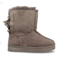 Botines Elegantes Gris con Detalles Distintivos