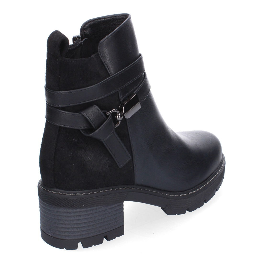 Botines Elegantes Negro con Detalles Distintivos
