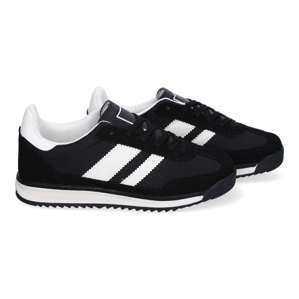 Zapatillas Negras Casual - Elegancia Urbana