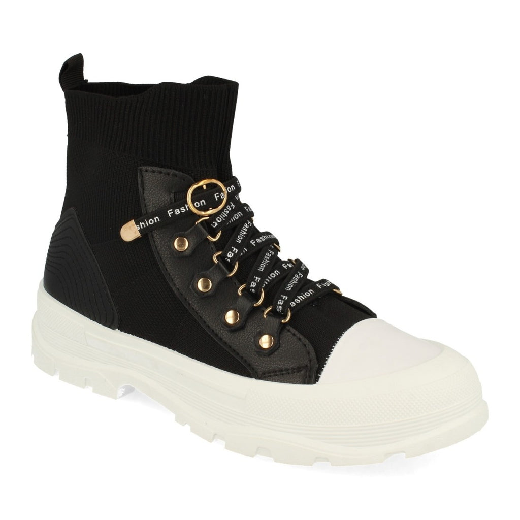 Zapatillas Negras Urbanas - Poder Atemporal