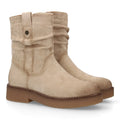 Botines Planos Beige con Caña Arrugada y Pespuntes