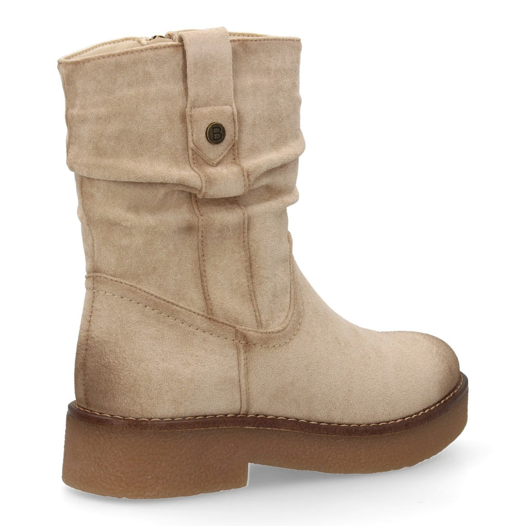 Botines Planos Beige con Caña Arrugada y Pespuntes