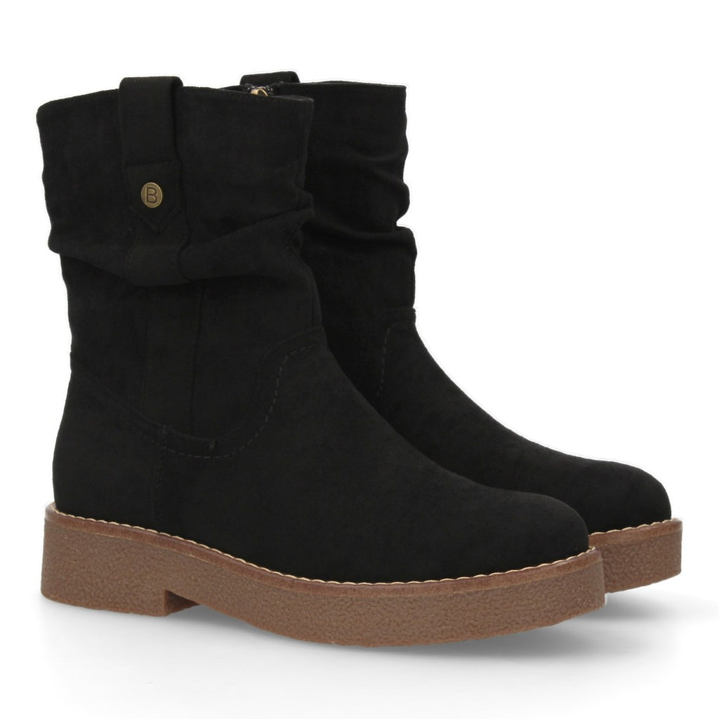 Botines Planos Negro con Caña Arrugada y Pespuntes