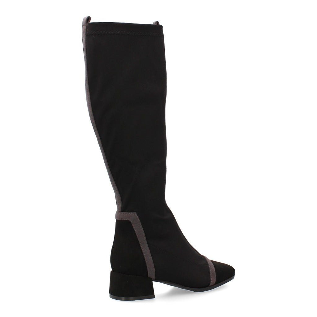Elegante schwarze Stiefel mit hohem Absatz