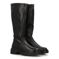 Elegante, mondäne schwarze Stiefel