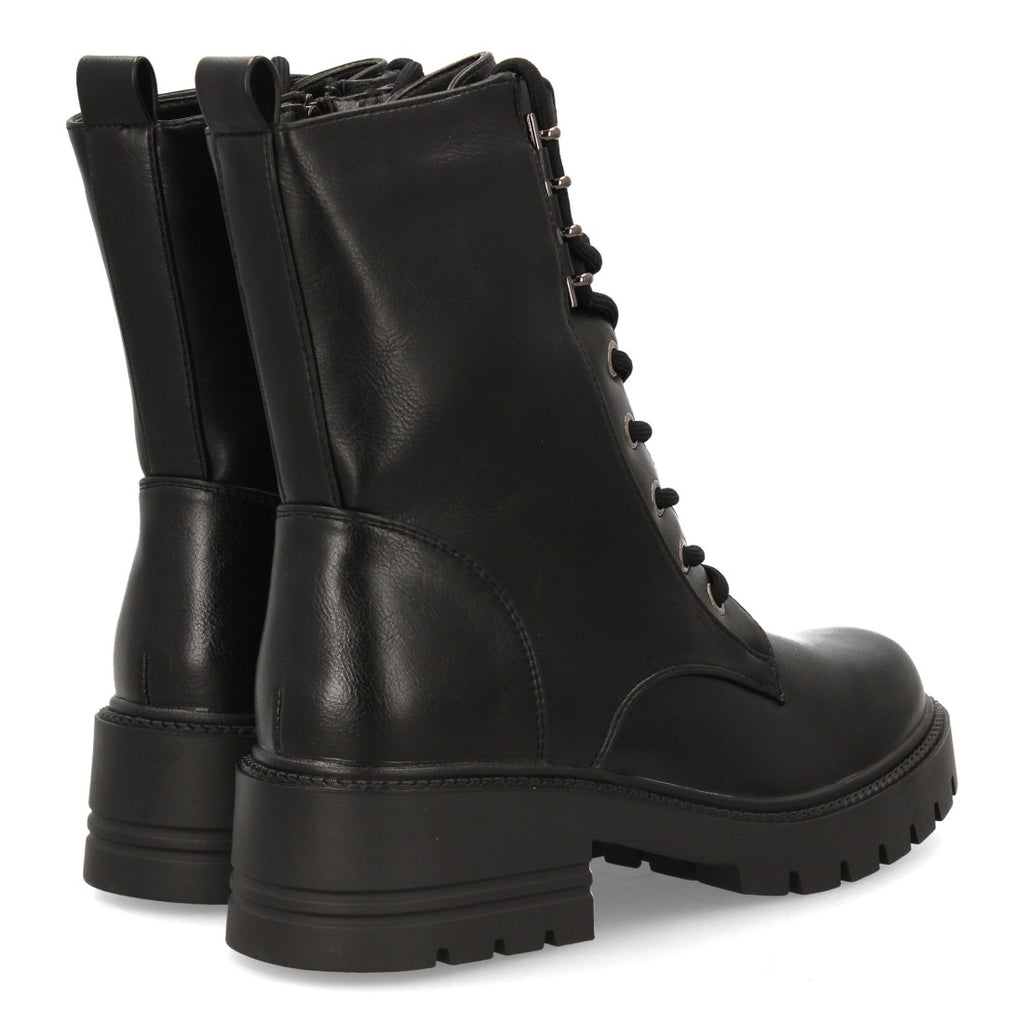 Schwarze Militärstiefel mit Schnürsenkeln und dicker Sohle