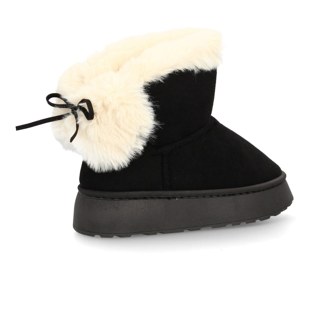 Botas Negras Altas - Elegancia Atemporal