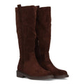 Elegante braune Stiefel mit Absatz