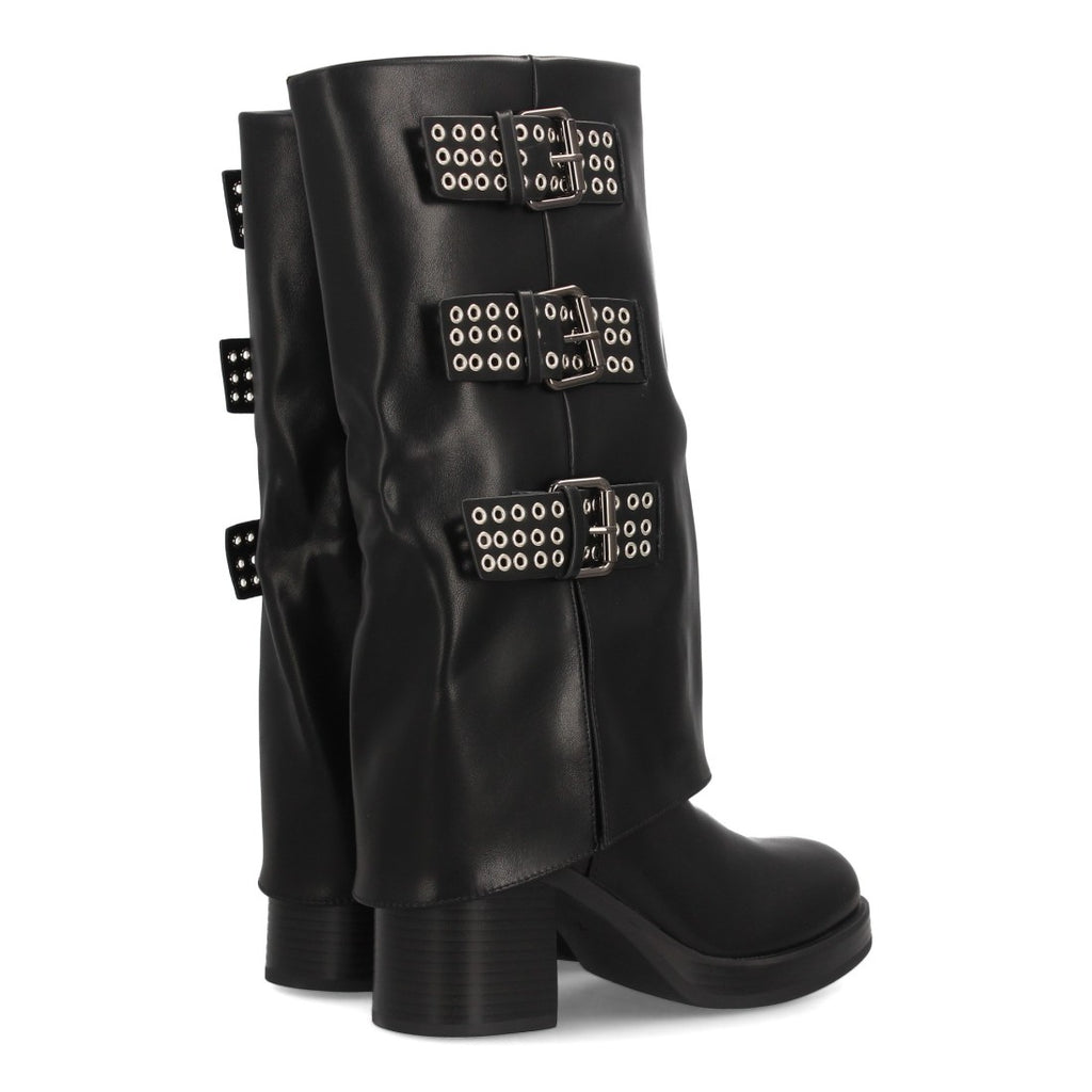 Elegante schwarze Stiefel mit Absatz