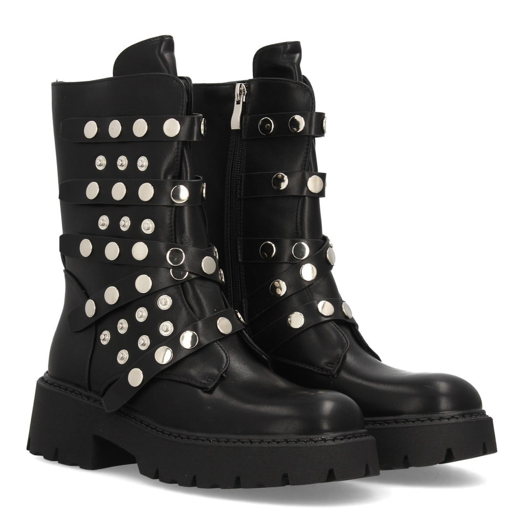 Botines Negros con Plataforma Tachuelas y Suela Track