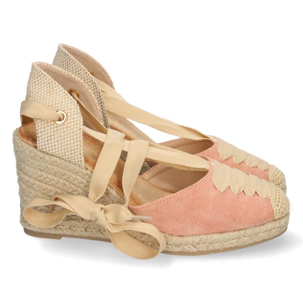 Rosafarbene Sandalen mit Keilabsatz aus Jute, geschlossenem Blatt und Schnürung