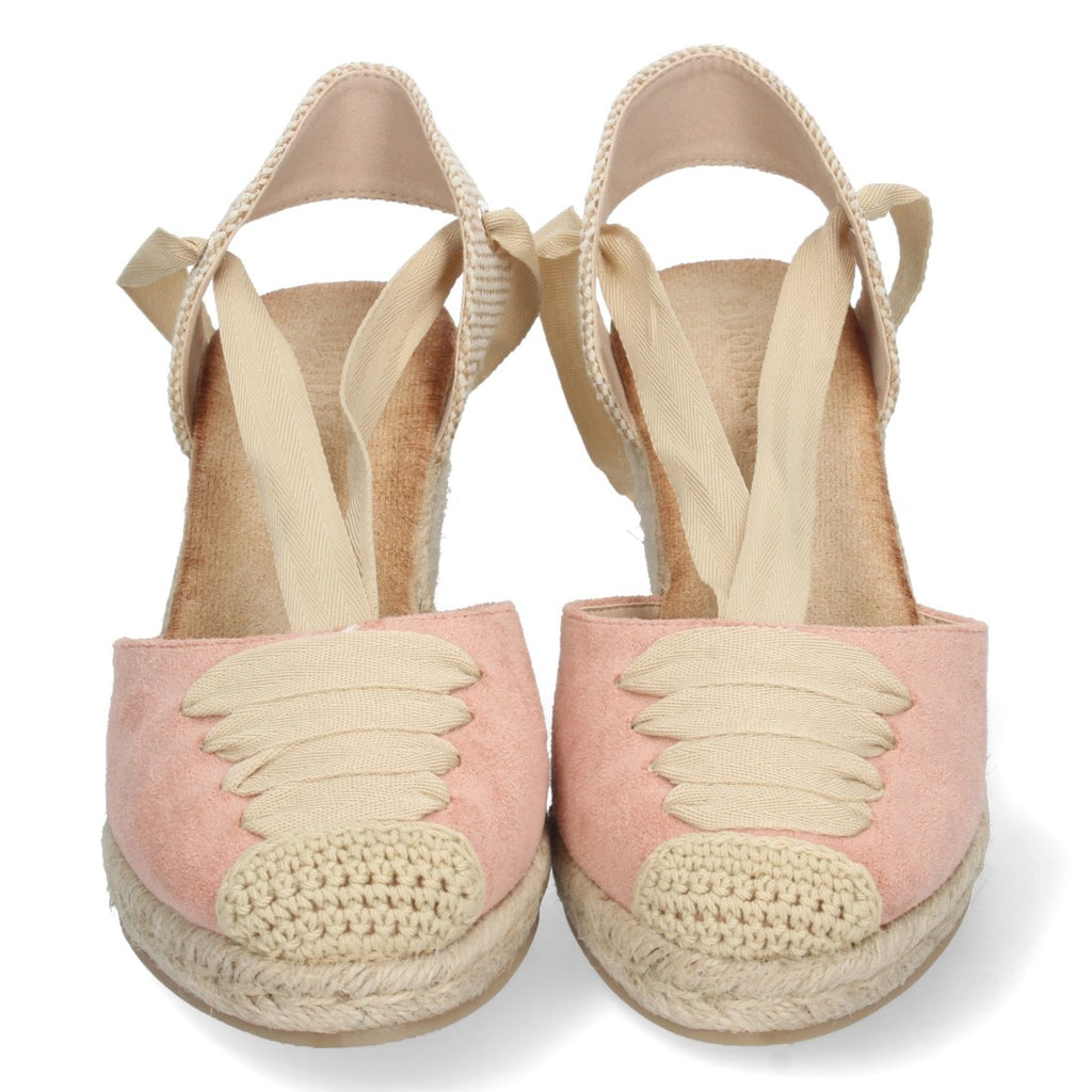 Rosafarbene Sandalen mit Keilabsatz aus Jute, geschlossenem Blatt und Schnürung