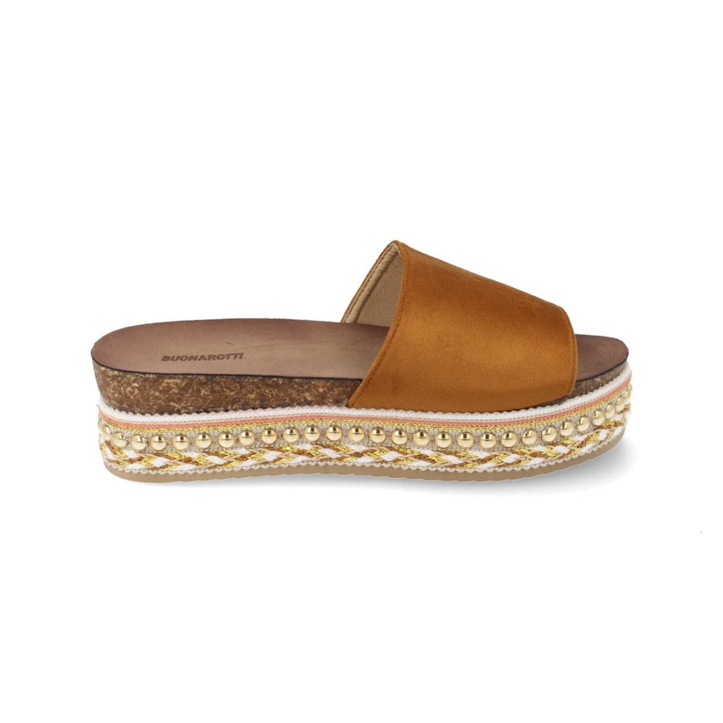 Sandalias Camel Planas Bio Yute Tachas Metálicas Étnicas