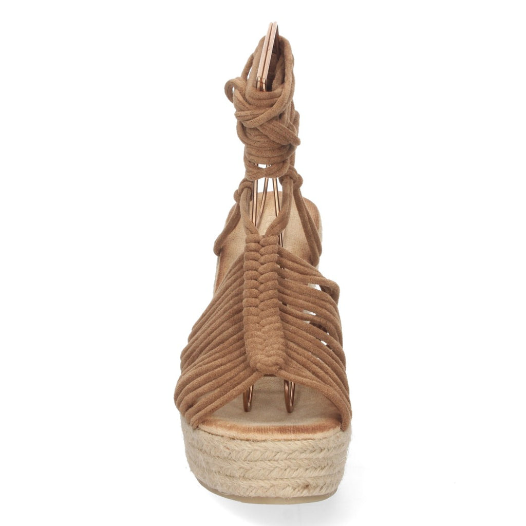 Sandalias Camel Planas Sofisticadas Mujer