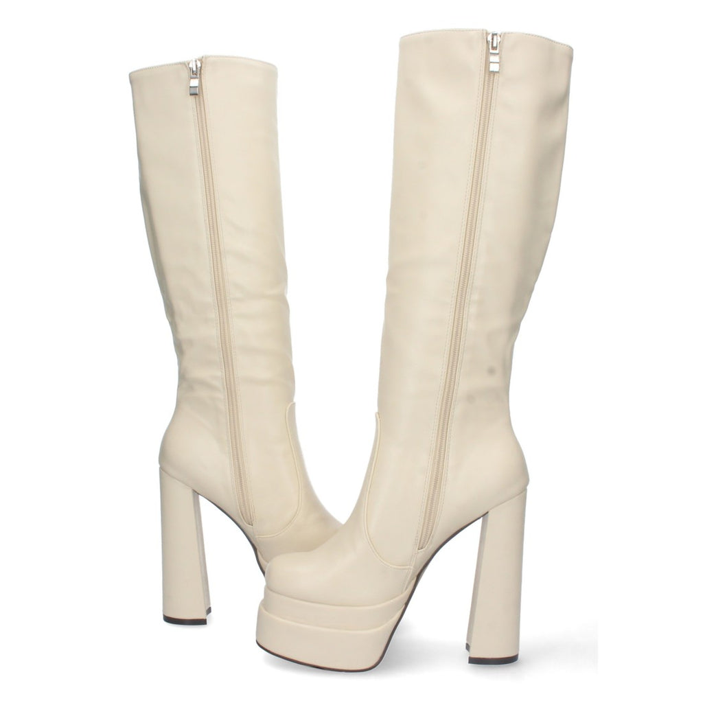 Elegante vielseitige beigefarbene Stiefel