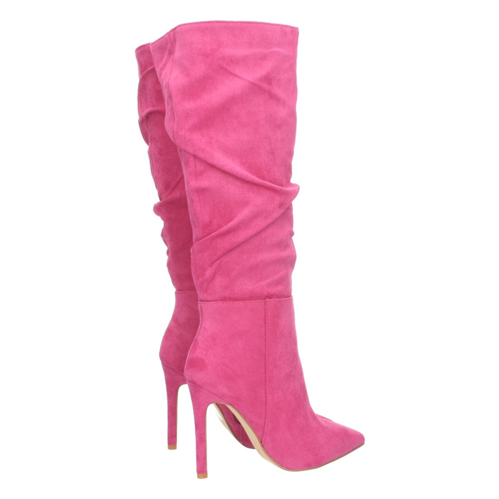 Fuchsiafarbene Stiefel mit dünnem Absatz und gerafftem Schaft