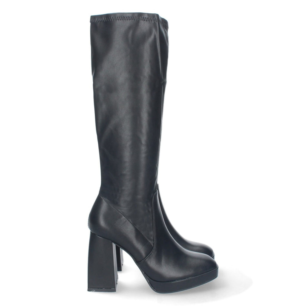 Elegante schwarze Stiefel mit Absatz