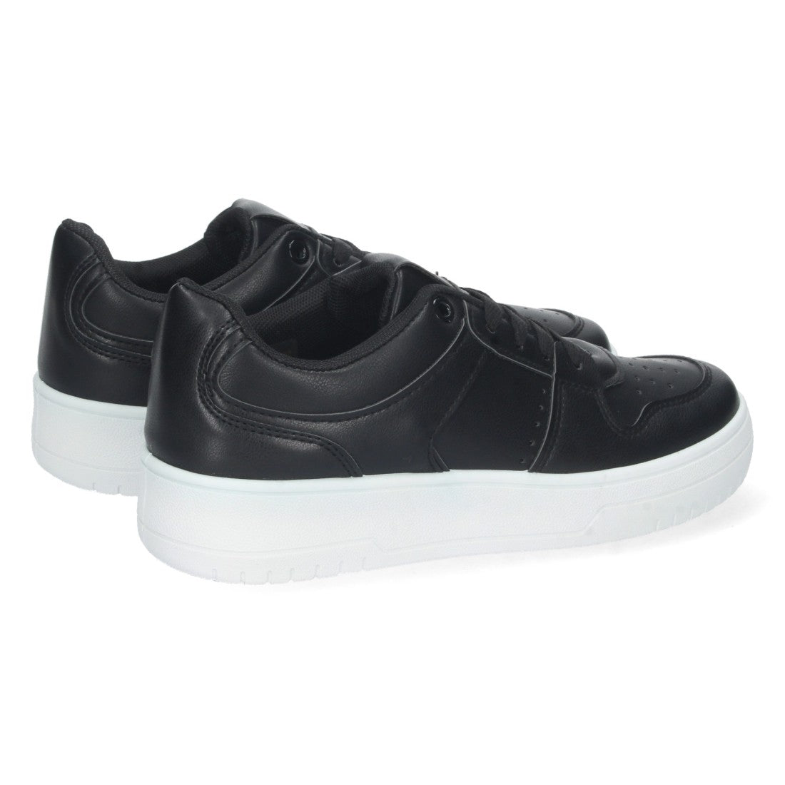 Zapatillas Negras Deportivas - Poder Urbano
