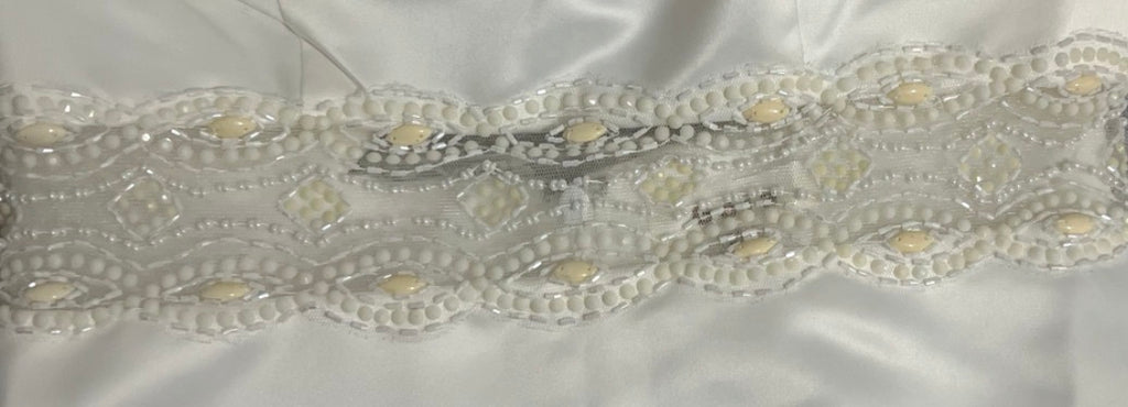 Vestido de Novia Sirena con Espalda Cruzada y Cinturón de Pedrería- EXCLUSIVO ONLINE