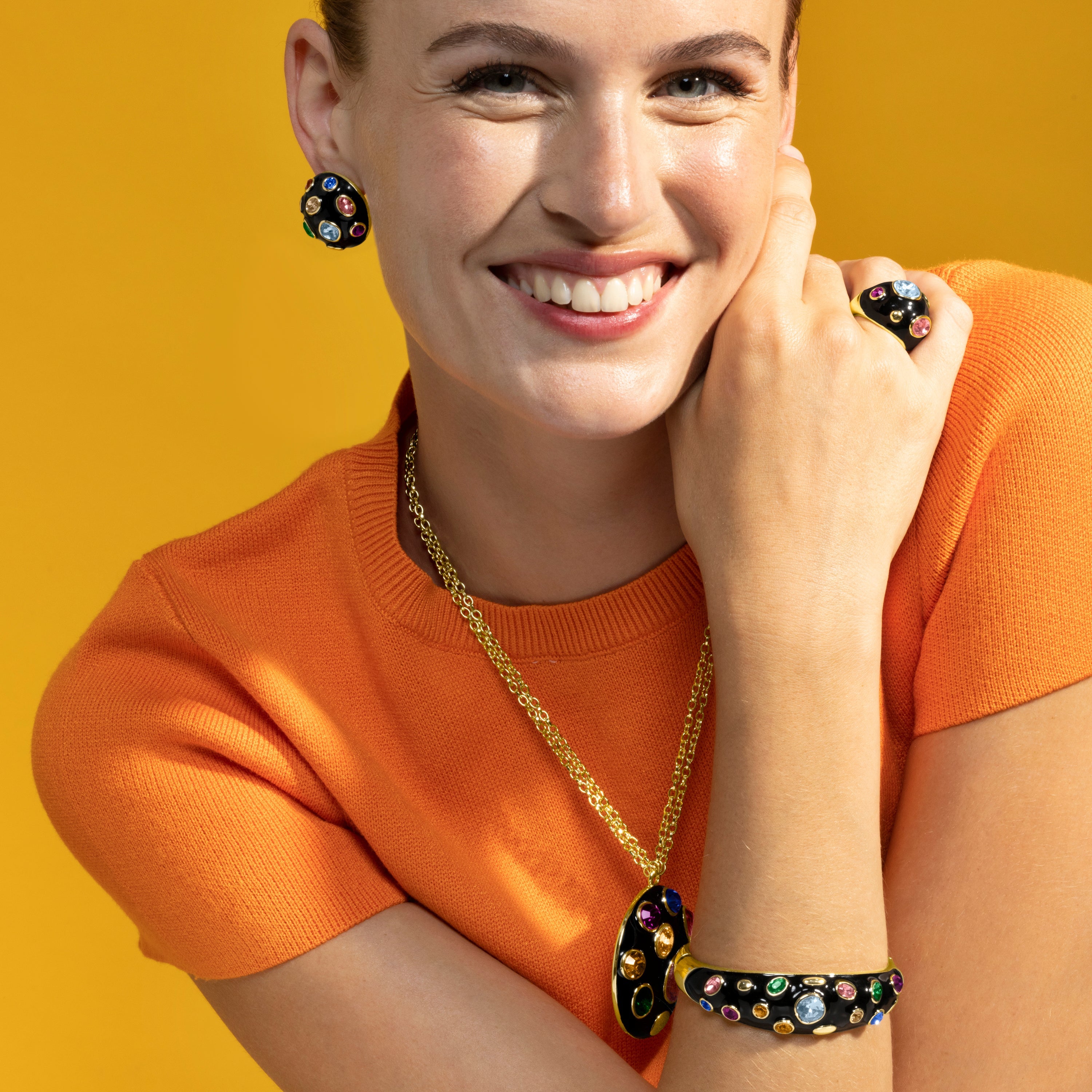 Pulsera con Lacado Negro acabado oro 18k - Yever