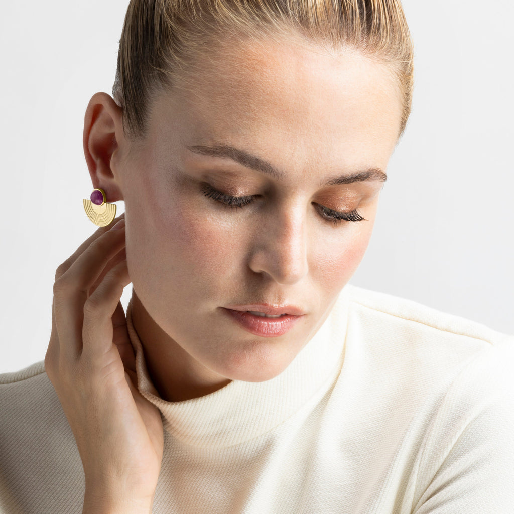 Pendientes con Cuarzo Hidrotermal Amatista acabado oro 18k - Koru