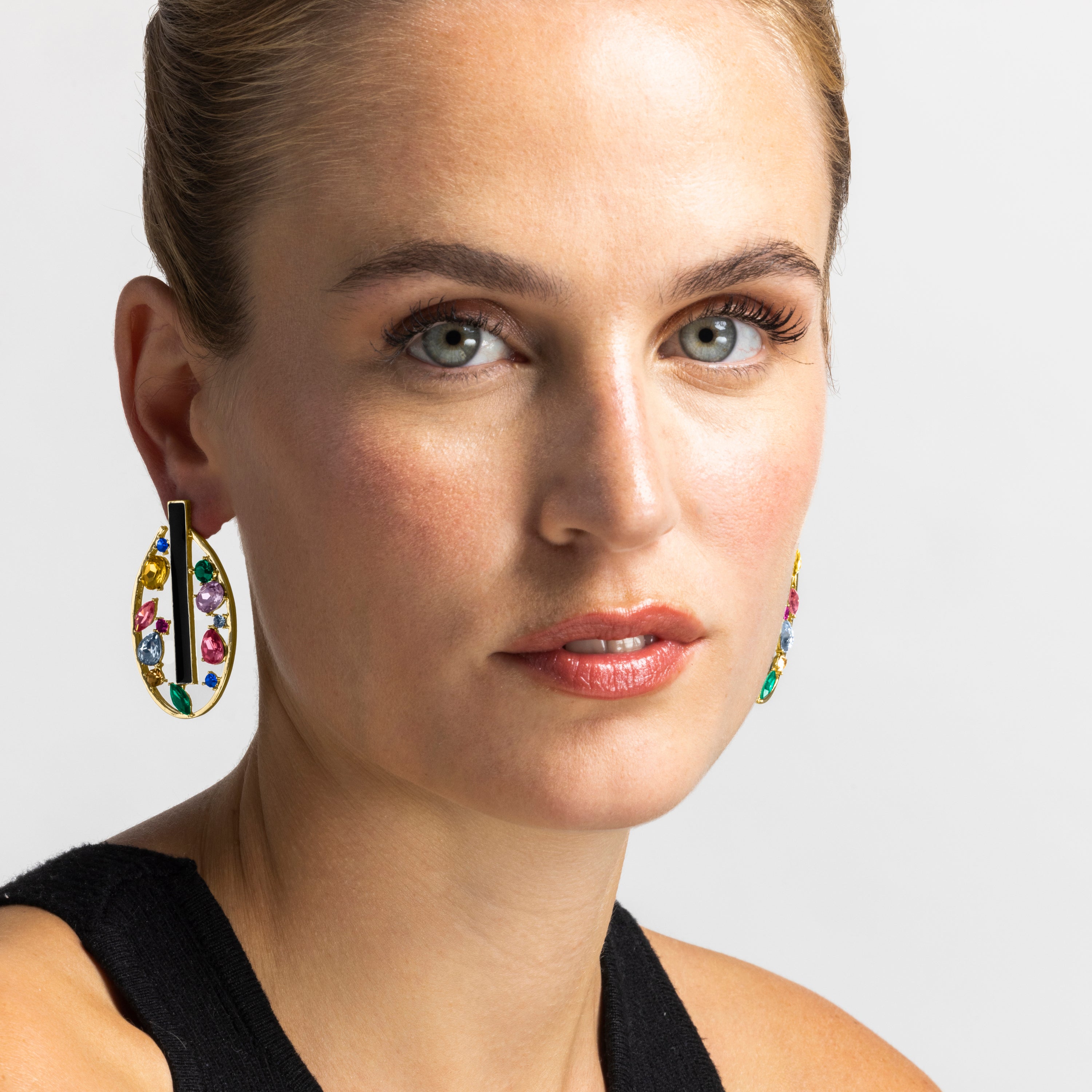 Pendientes con Circonita Multicolor acabado oro 18k - Habyo