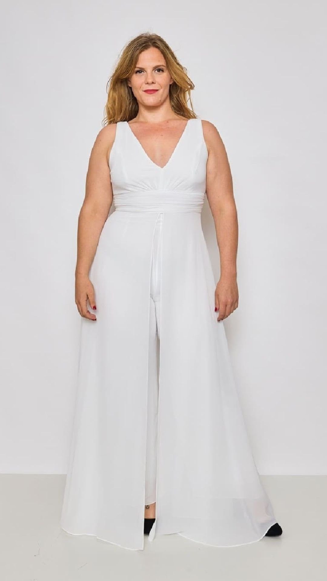 Mono  novia Largo Blanco Escote V con Pantalón Palazzo |Curvy