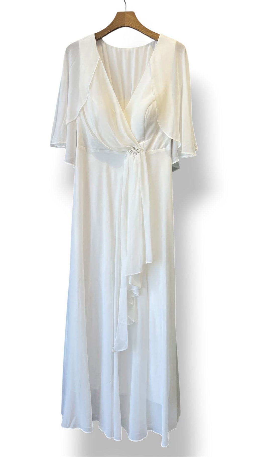 Vestido Largo Blanco Escote V con Capa y Broche Joya | Talla Única 42-50
