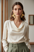 Pendientes Dorados Invitada Statement Petal